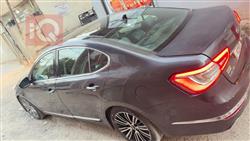 كيا كادينزا